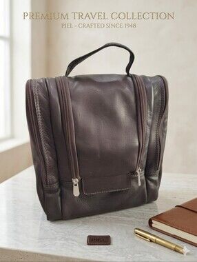 Piel Leather Hanging Toiletry Bag. Handcrafted Full-Grain Travel Kit.